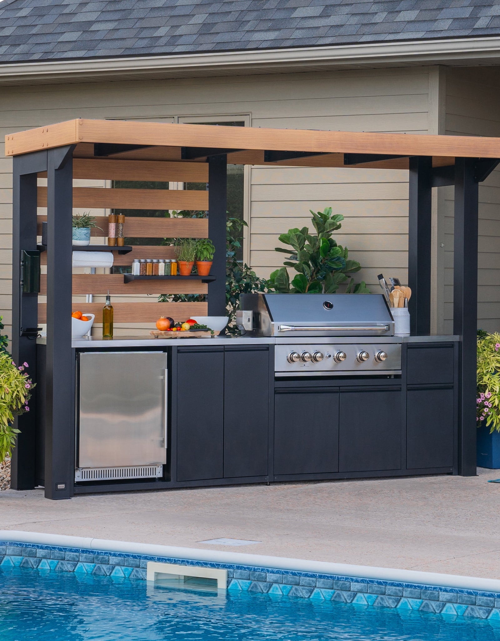 Fusion Flame Outdoor Kitchen